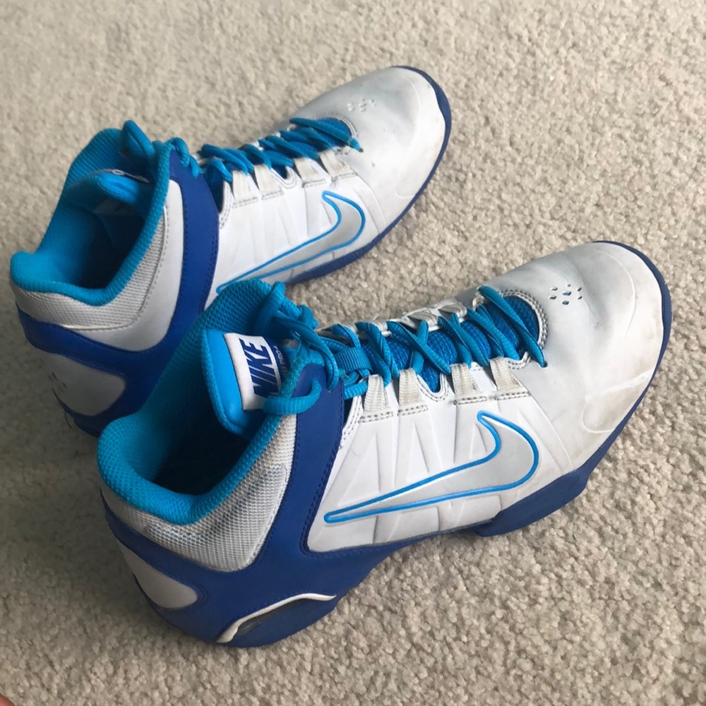 basketball shoes